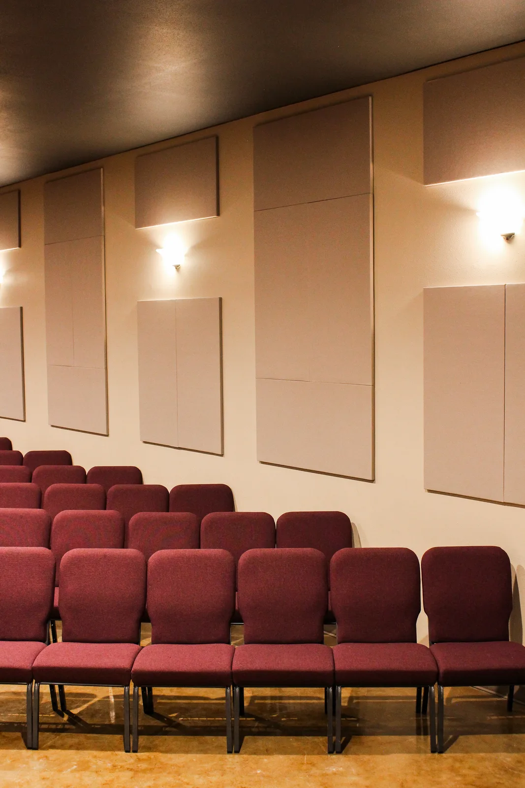 Sanctuary seating with adjustable lighting